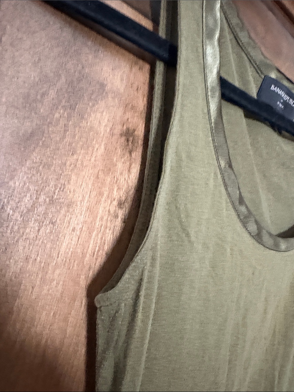 Banana Republic Olive Green Scoop Neck Tank Top - Picture 5 of 6